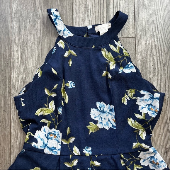 Altar'd State Floral Scallop Edge Neckline Halter Romper Navy Blue Size Large - Picture 3 of 8